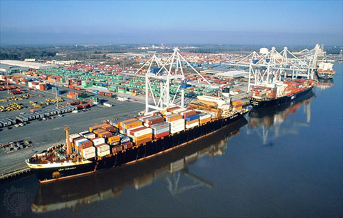 青岛港出口美国转口贸易代理公司